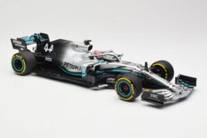 Mercedes AMG Petronas W10 #44 L. Hamilton Winner Chinese GP 2019 Minichamps 1:18 110190344 Μέταλλο - εικόνα 4 από 6