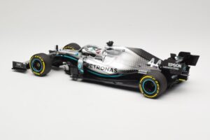 Mercedes AMG Petronas W10 #44 L. Hamilton F1 World Champion Dealer Edition 2019 Minichamps 1:18 B66960567 Μέταλλο - εικόνα 5 από 7
