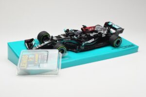 Mercedes AMG Petronas W12 E Performance #44 L. Hamilton Russian GP 2021 Minichamps 1:18 113211544 Μέταλλο - εικόνα 2 από 6