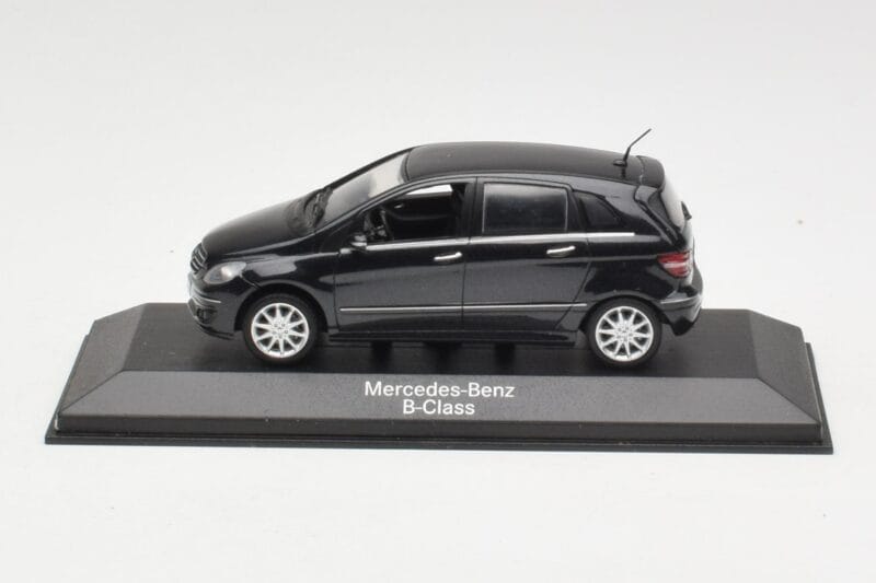 Mercedes B-Class W245 Cosmos Black Minichamps 1:43 B66962218 Μέταλλο