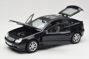 Mercedes C-Class Sports Coupe CL203 Μπλε Maisto 1:18 B66962124 Μέταλλο - εικόνα 2 από 8