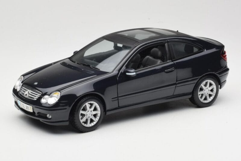 Mercedes C-Class Sports Coupe CL203 Μπλε Maisto 1:18 B66962124 Μέταλλο
