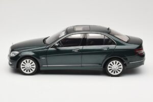 Mercedes C-Class W204 Avantgarde Σκούρο Πράσινο AUTOart 1:18 B66962366 Μέταλλο - εικόνα 4 από 8