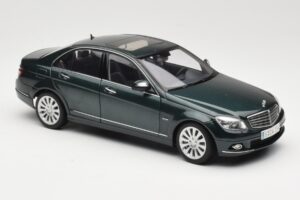 Mercedes C-Class W204 Avantgarde Σκούρο Πράσινο AUTOart 1:18 B66962366 Μέταλλο - εικόνα 6 από 8