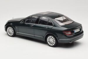 Mercedes C-Class W204 Avantgarde Σκούρο Πράσινο AUTOart 1:18 B66962366 Μέταλλο - εικόνα 7 από 8