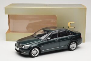 Mercedes C-Class W204 Avantgarde Σκούρο Πράσινο AUTOart 1:18 B66962366 Μέταλλο - εικόνα 8 από 8