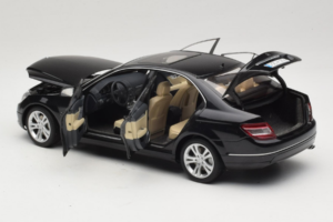 Mercedes C-Class W204 Obsidian Black AUTOart 1:18 B66962367 Μέταλλο - εικόνα 5 από 8