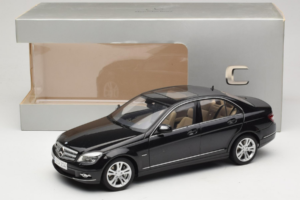 Mercedes C-Class W204 Obsidian Black AUTOart 1:18 B66962367 Μέταλλο - εικόνα 8 από 8