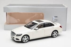 Mercedes C-Class W205 Diamond Λευκό Μεταλλικό Norev 1:18 B66960256 Μέταλλο - εικόνα 8 από 8