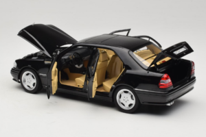 Mercedes C36 AMG W202 Obsidian Black Metallic Norev 1:18 183381 Μέταλλο - εικόνα 5 από 8