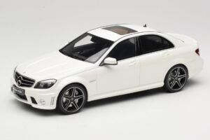 Mercedes C63 AMG W204 Diamond White GT Spirit 1:18 GT928 Ρητίνη