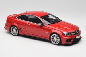 Mercedes AMG C63 W204 Κόκκινο 2nd Choice GT Spirit 1:18 GT065-D1 Ρητίνη - εικόνα 4 από 6
