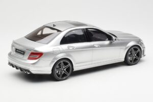 Mercedes C63 AMG W204 Ασημί GT Spirit 1:18 GT462 Ρητίνη - εικόνα 2 από 6