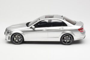 Mercedes C63 AMG W204 Ασημί GT Spirit 1:18 GT462 Ρητίνη - εικόνα 3 από 6