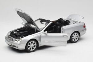 Mercedes CLK 500 Καμπριολέ Elegance A209 Ασημί Kyosho 1:18 B66962172 Μέταλλο - εικόνα 2 από 8