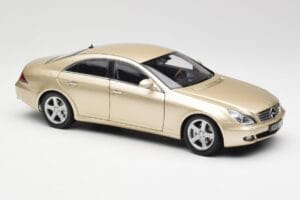 Mercedes CLS C219 Ανοιχτό Μπεζ Χρυσό Kyosho 1:18 08401LBE Μέταλλο - εικόνα 6 από 8
