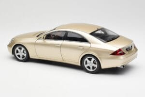 Mercedes CLS C219 Ανοιχτό Μπεζ Χρυσό Kyosho 1:18 08401LBE Μέταλλο - εικόνα 7 από 8