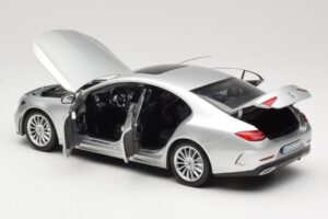 Mercedes CLS C257 Ασημί Norev 1:18 183489 Μέταλλο - εικόνα 5 από 8