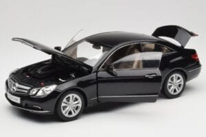 Mercedes E-Class Coupe C207 Obsidian Black Metallic Norev 1:18 B66962418 Μέταλλο - εικόνα 2 από 8