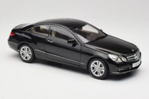 Mercedes E-Class Coupe C207 Obsidian Black Metallic Norev 1:18 B66962418 Μέταλλο - εικόνα 6 από 8