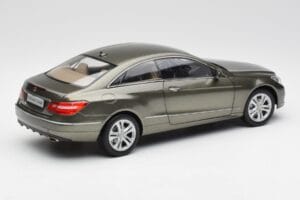 Mercedes E-Class Coupe C207 Titanite Γκρι Μεταλλικό Minichamps 1:18 B66962419 Μέταλλο - εικόνα 3 από 8