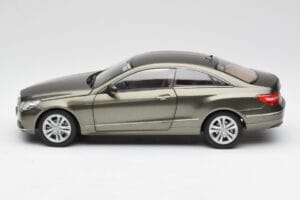 Mercedes E-Class Coupe C207 Titanite Γκρι Μεταλλικό Minichamps 1:18 B66962419 Μέταλλο - εικόνα 4 από 8
