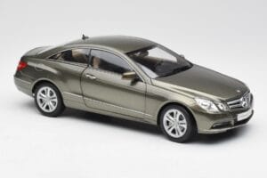 Mercedes E-Class Coupe C207 Titanite Γκρι Μεταλλικό Minichamps 1:18 B66962419 Μέταλλο - εικόνα 6 από 8