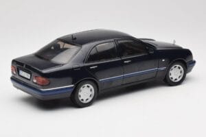 Mercedes E-Class W210 E320 Μαύρο Sun Star 1:18 1151 Μέταλλο - εικόνα 3 από 8