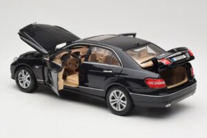 Mercedes E-Class W211 Μαύρο Maisto 1:18 31172 Μέταλλο - εικόνα 5 από 8