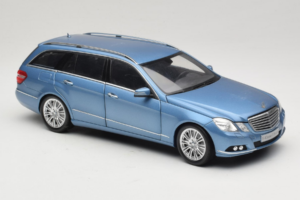 Mercedes E-Class W212 Estate Indigolith Metallic Blue Minichamps 1:18 B66962449 Μέταλλο - εικόνα 6 από 8