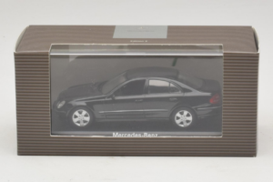Mercedes E-Class W211 Μαύρο Minichamps 1:43 B66961950 Μέταλλο - εικόνα 4 από 4