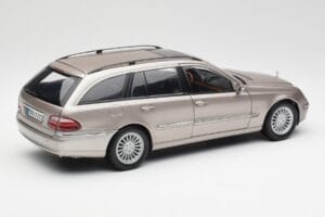 Mercedes E320 CDI W210 Estate Cubanite Ασημί Kyosho 1:18 B66962188 Μέταλλο - εικόνα 3 από 8
