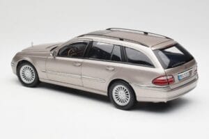 Mercedes E320 CDI W210 Estate Cubanite Ασημί Kyosho 1:18 B66962188 Μέταλλο - εικόνα 7 από 8