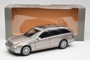 Mercedes E320 CDI W210 Estate Cubanite Ασημί Kyosho 1:18 B66962188 Μέταλλο - εικόνα 8 από 8