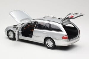 Mercedes E320 T-Modell S210 Elegance Ασημί Kyosho 1:18 B66962166 Μέταλλο - εικόνα 5 από 8