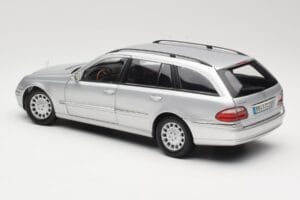 Mercedes E320 T-Modell S210 Elegance Ασημί Kyosho 1:18 B66962166 Μέταλλο - εικόνα 7 από 8