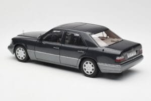 Mercedes E320 W124 Nautik Μπλε Μέταλλικ Dealer Edition AUTOart 1:18 B66040508 Μέταλλο - εικόνα 7 από 8