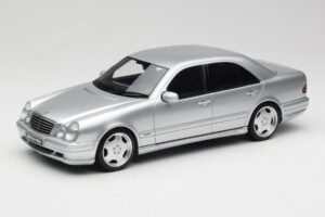 Mercedes E55 AMG W210 Brilliant Silver Otto 1:18 OT459 Ρητίνη