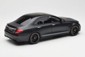 Mercedes AMG E63 S W213 Edition 1 Night Μαύρο GT Spirit 1:18 B66963111 Ρητίνη - εικόνα 2 από 6