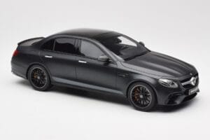 Mercedes AMG E63 S W213 Edition 1 Night Μαύρο GT Spirit 1:18 B66963111 Ρητίνη - εικόνα 4 από 6