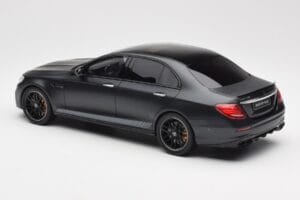 Mercedes AMG E63 S W213 Edition 1 Night Μαύρο GT Spirit 1:18 B66963111 Ρητίνη - εικόνα 5 από 6