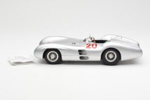 Mercedes W196 Streamliner #20 K. Kling French GP 1954 CMC 1:18 M-128B Μέταλλο - εικόνα 3 από 6