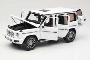 Mercedes G-Class G 500 W463A Diamond White Metallic Minichamps 1:18 113037111 Μέταλλο - εικόνα 2 από 8