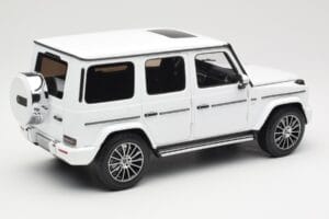 Mercedes G-Class G 500 W463A Diamond White Metallic Minichamps 1:18 113037111 Μέταλλο - εικόνα 3 από 8
