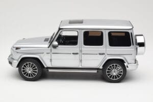 Mercedes G-Class G 500 W463A Iridium Silver Metallic Minichamps 1:18 113037112 Μέταλλο - εικόνα 4 από 8