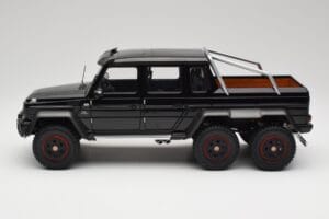 Mercedes AMG G63 W463 6x6 Gloss Μαύρο AUTOart 1:18 76306 Σύνθετο - εικόνα 4 από 8