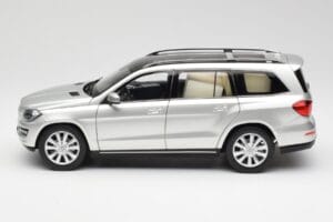 Mercedes GL-Class X166 Iridium Ασημί Metallic Norev 1:18 B66960097 Μέταλλο - εικόνα 4 από 8