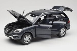 Mercedes M-Class W164 Grey Metallic Minichamps 1:18 100030100 Μέταλλο - εικόνα 2 από 8