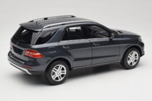 Mercedes M-Class W164 Grey Metallic Minichamps 1:18 100030100 Μέταλλο - εικόνα 3 από 8