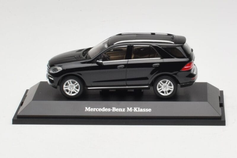 Mercedes M-Class W166 Obsidian Black Metallic Minichamps 1:43 B66960060 Μέταλλο